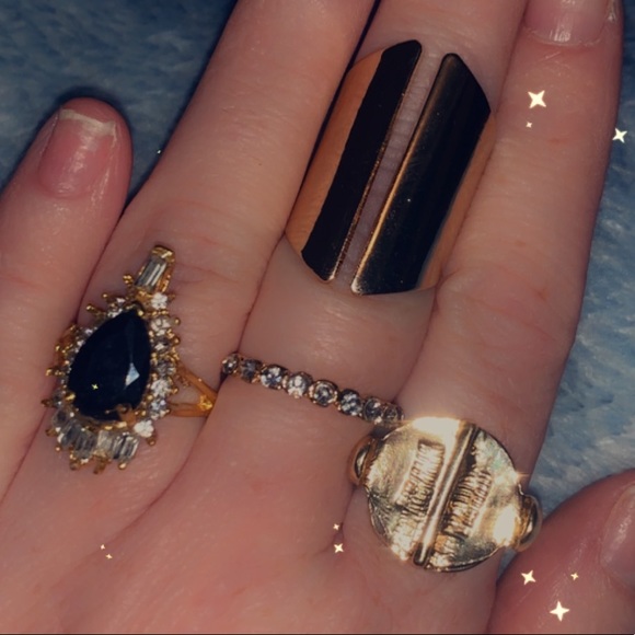 Gorgeous Stackable Knuckle Ring Set Black Jewel & Bling Rings Gold boutique NEW - Picture 1 of 17